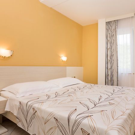 Apartments Amfora Plava Laguna Umag Eksteriør billede