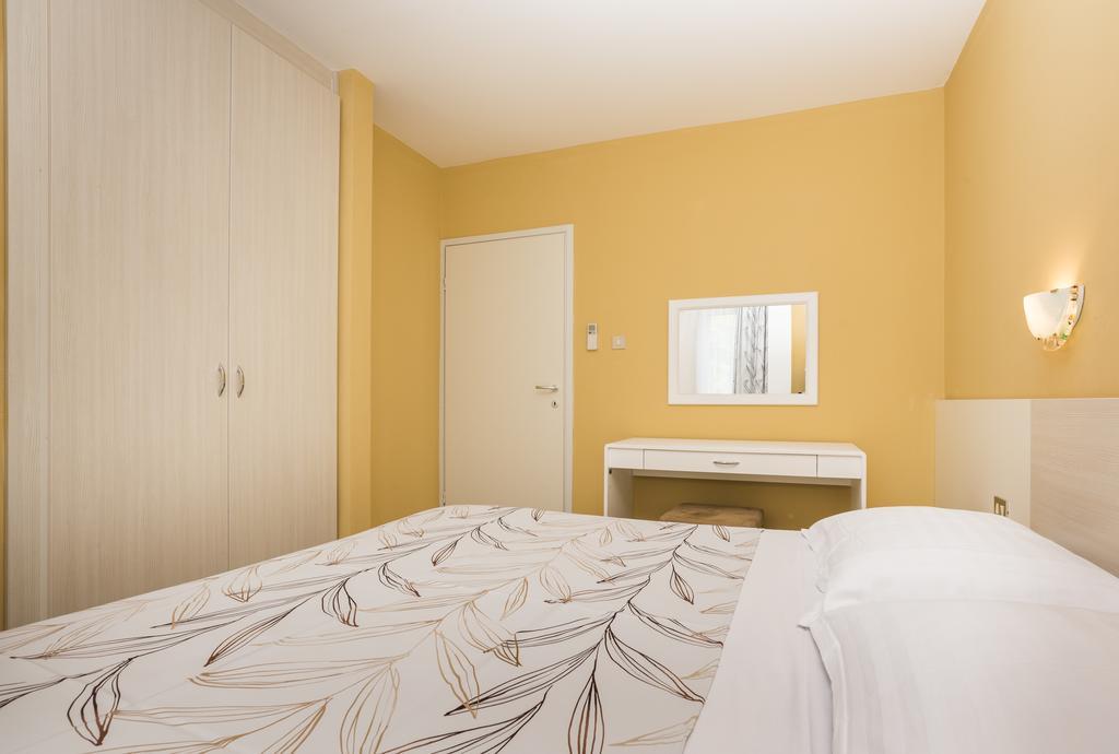Apartments Amfora Plava Laguna Umag Værelse billede
